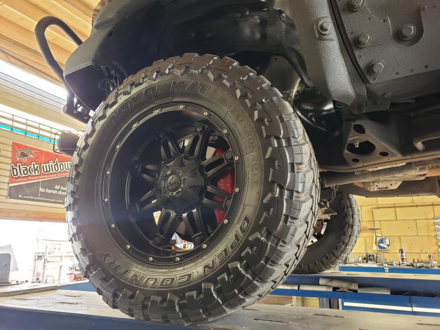 Колеса Toyota Tundra CrewMax 4x4 Zombie Apocalypse 2013 года  (фото 440 из 461)